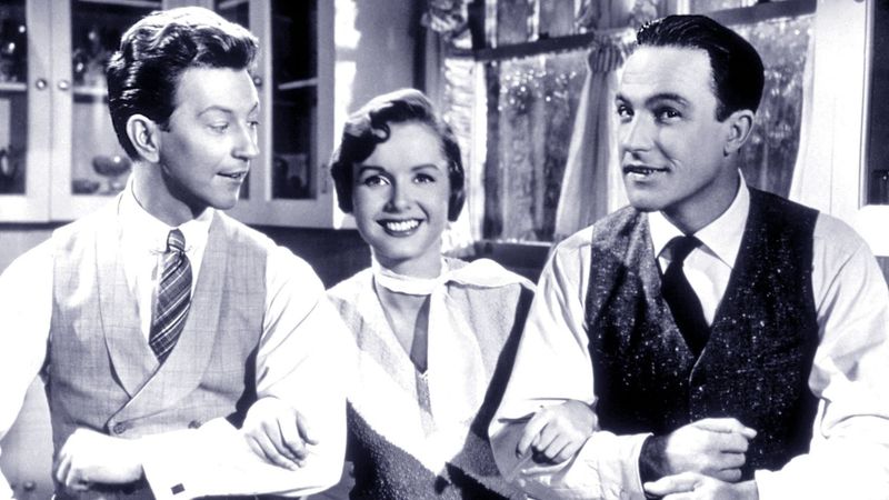 Singin' in the Rain Backdrop Image